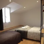 Apartment Aux Portes De *