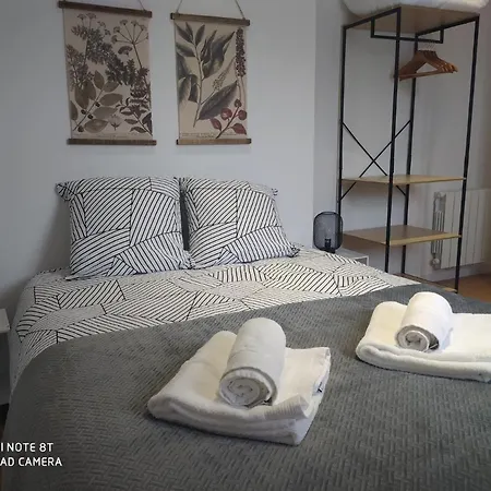 Aux Portes De Apartment